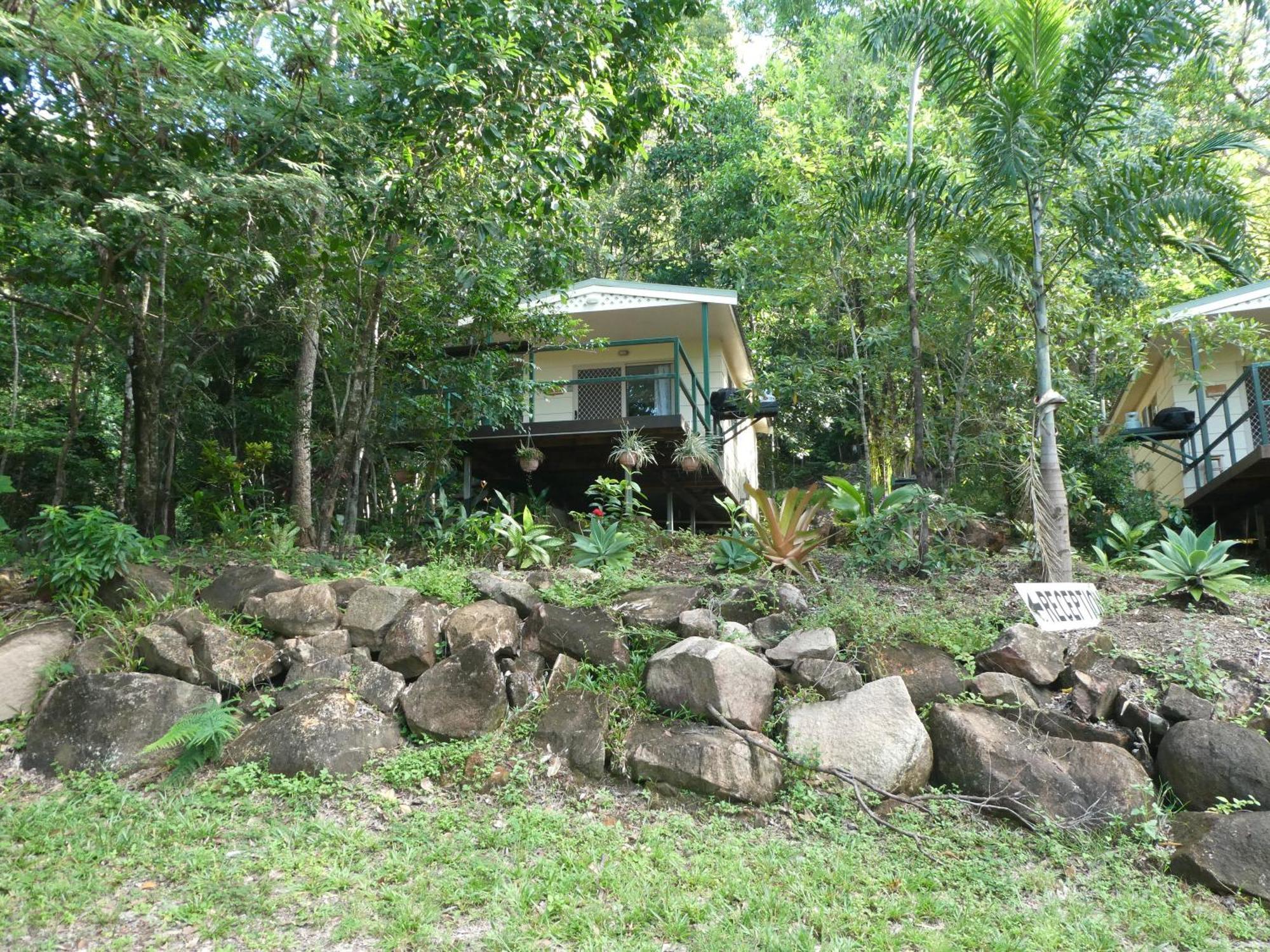 Vista Hinchinbrook Aparthotel Cardwell Kültér fotó